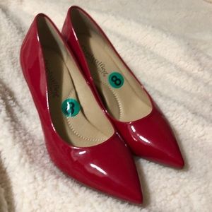 Red Pumps size 8